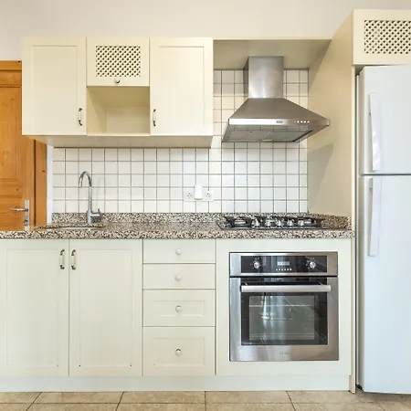 Old Town Deluxe Flats 4*