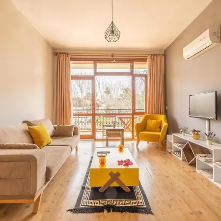 Old Town Deluxe Flats Apartahotel Antalya