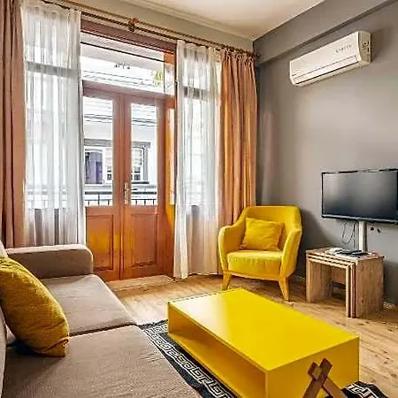 Lägenhetshotell Old Town Deluxe Flats 4*