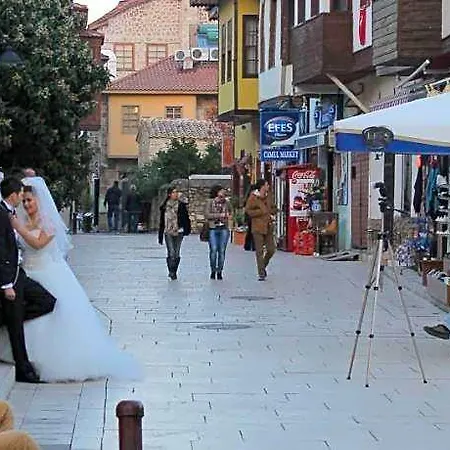 Old Town Deluxe Flats Ξενοδοχείο με διαμερίσματα 4*