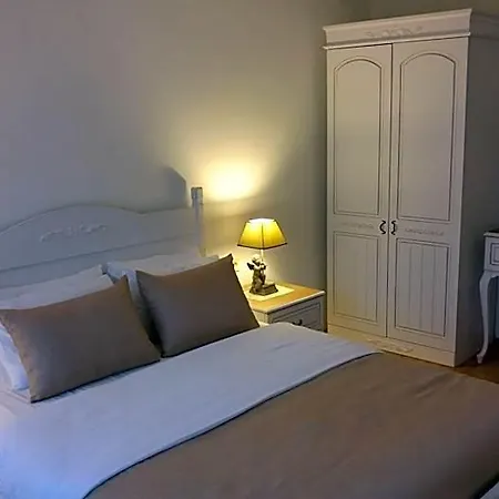 Old Town Deluxe Flats Ξενοδοχείο με διαμερίσματα