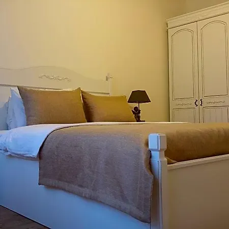 Old Town Deluxe Flats Ξενοδοχείο με διαμερίσματα