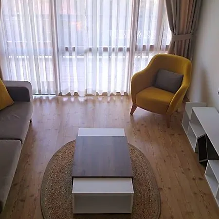Old Town Deluxe Flats 4*