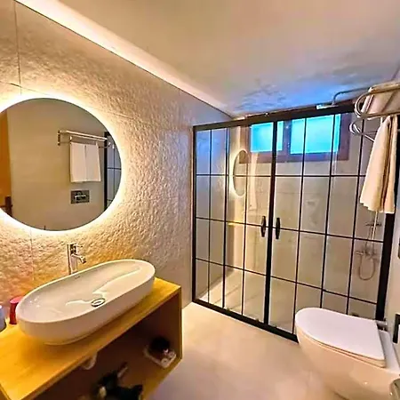 מלון דירות Old Town Deluxe Flats