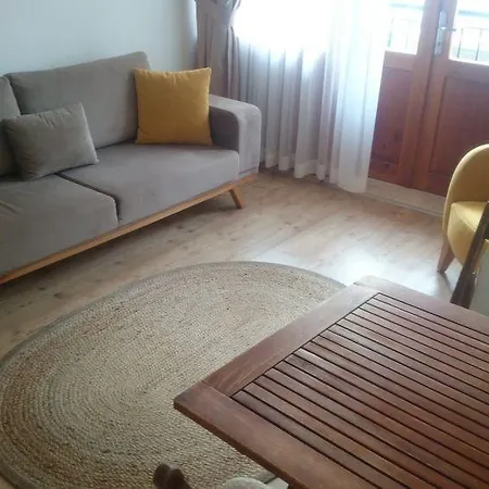 Old Town Deluxe Flats