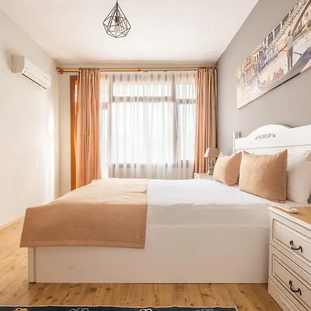 Old Town Deluxe Flats Aparthotel Antalya