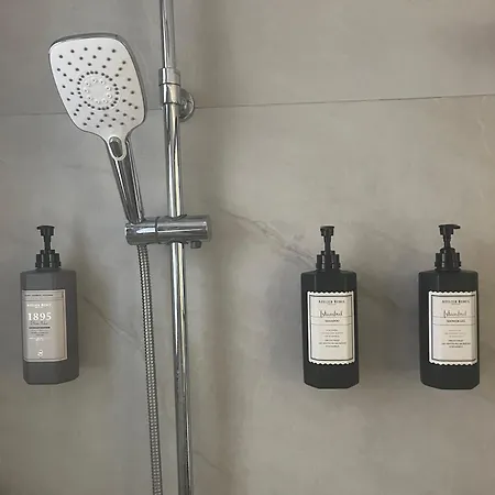 Ξενοδοχείο με διαμερίσματα Old Town Deluxe Flats 4*
